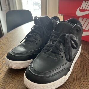 Jordan Black Sneakers